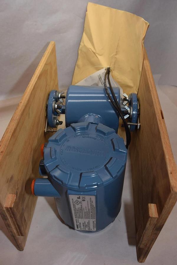 (NEW) ROSEMOUNT 8732EST1A1N0M4 , 8705THA005P1W0N0G1B3Q4 Pressure Transmitter