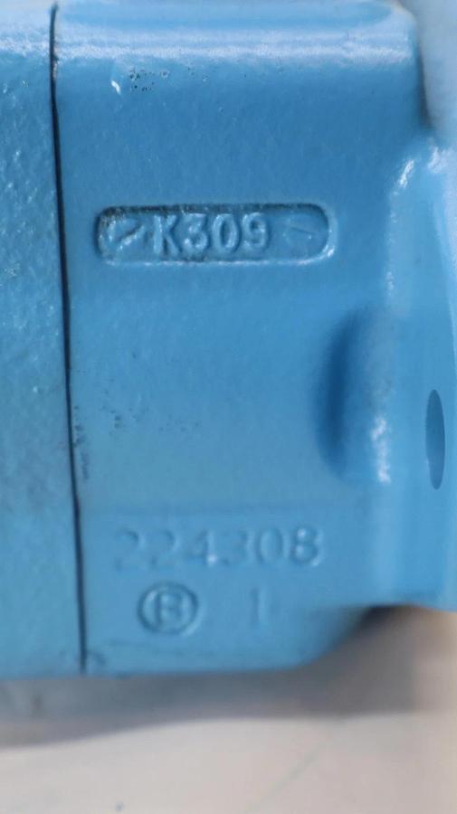 Vickers EATON Hydraulic Vane Pump 25V21A 1A22R 25V21A1A22R (NOS)