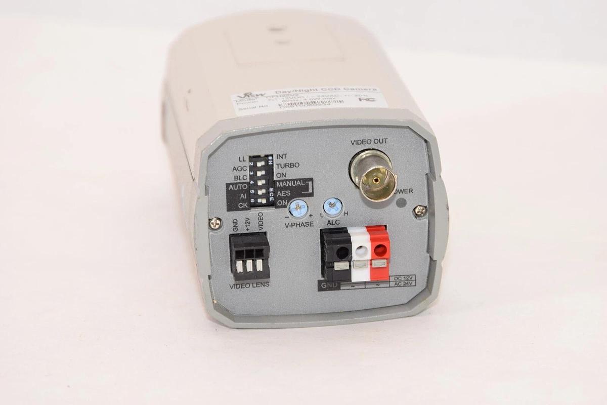 Used DEVIEW CFH22V2 24Vac 4.0W 60Hz Day / Night CCD Camera