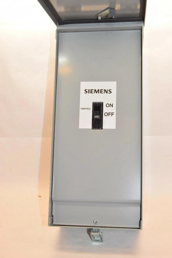 (NEW) SIEMENS E3RED23B100 100A 100 Amp A 240V 3P Enclosure With Circuit Breaker