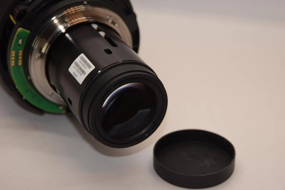 Used BARCO NV43 F2.4-2.7 (F2.4-6.0) F=24.0-34.0mm Wide Zoom Projector Lens NV 43