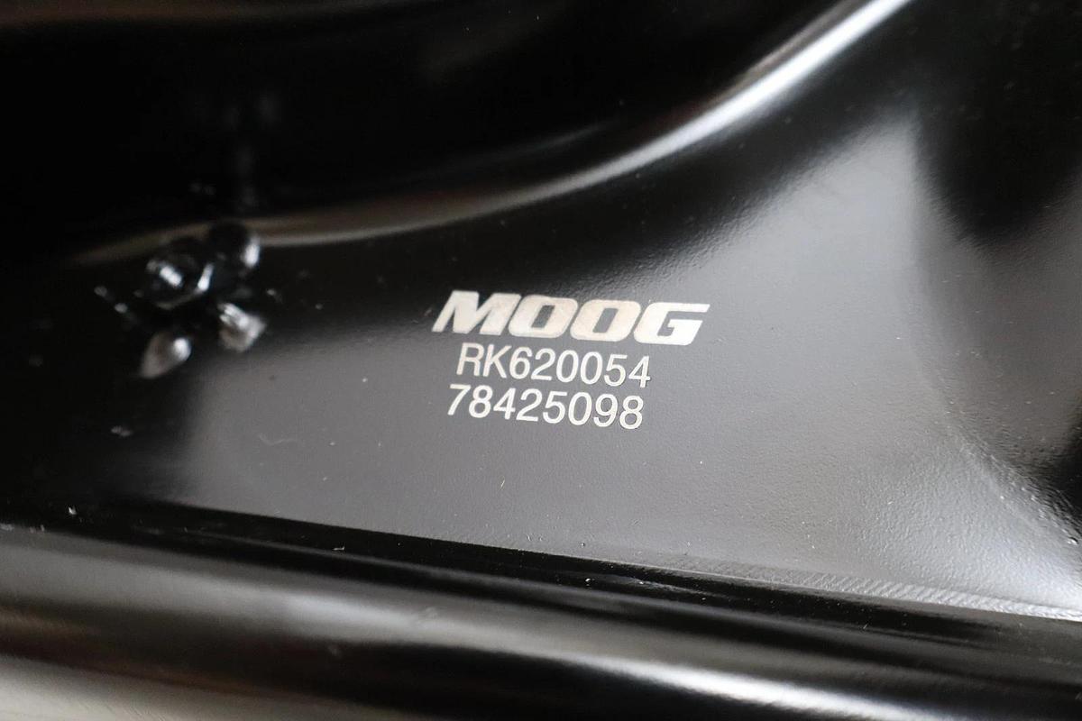 Moog RK620054 , 78425098 Front Upper Control Arm & Ball Joint 01-06 Chevy (New)