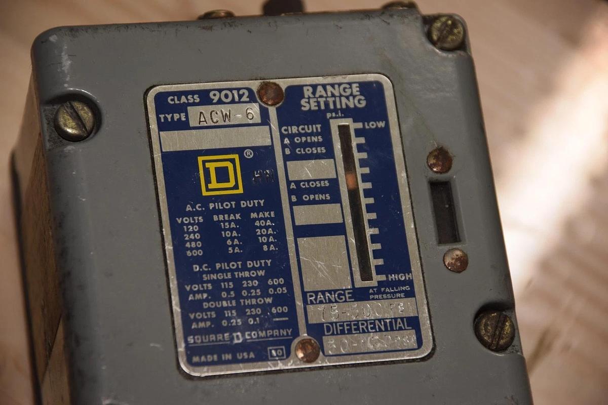 Used SQUARE D ACW-6 ACW6 CLASS 9012 75-500psi  PRESSURE SWITCH