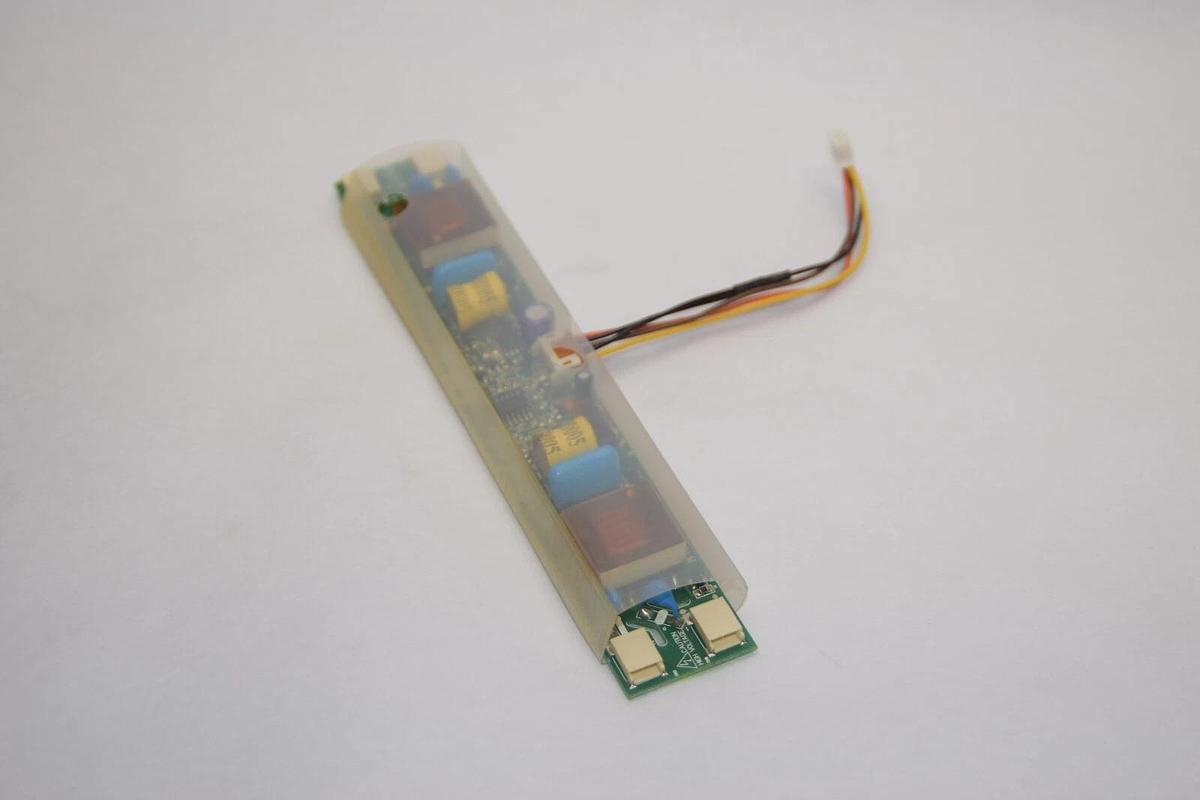 Used EMAX PLCD1415402 , CPC0551R6077B LCD Inverter Board