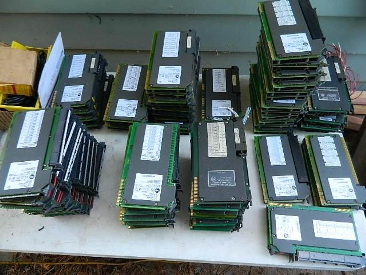 Used ALLEN BRADLEY 1770-SC Data Highways Station Connector