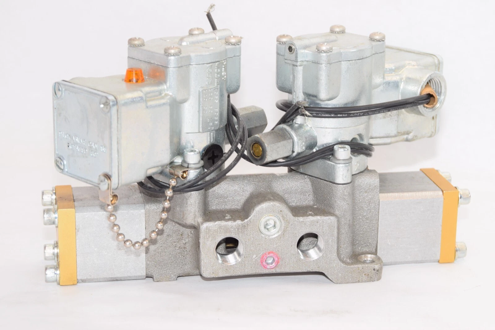 (NEW) SCHRADER BELLOWS Valve L6953821153 110-120v 12w max press 140