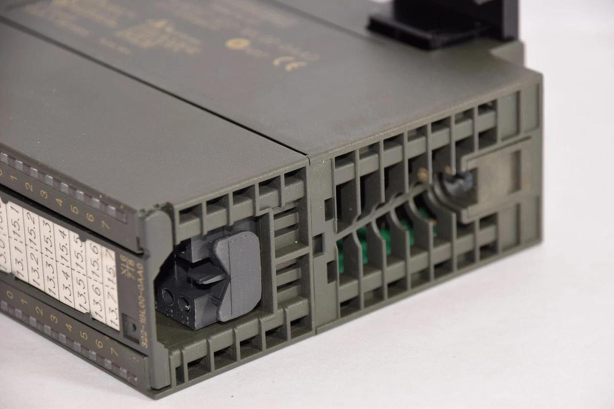 Used SIEMENS 6ES7 322-1BL00-0AA0 Simatic S7 Digital Output Module 6ES73221BL000AA0