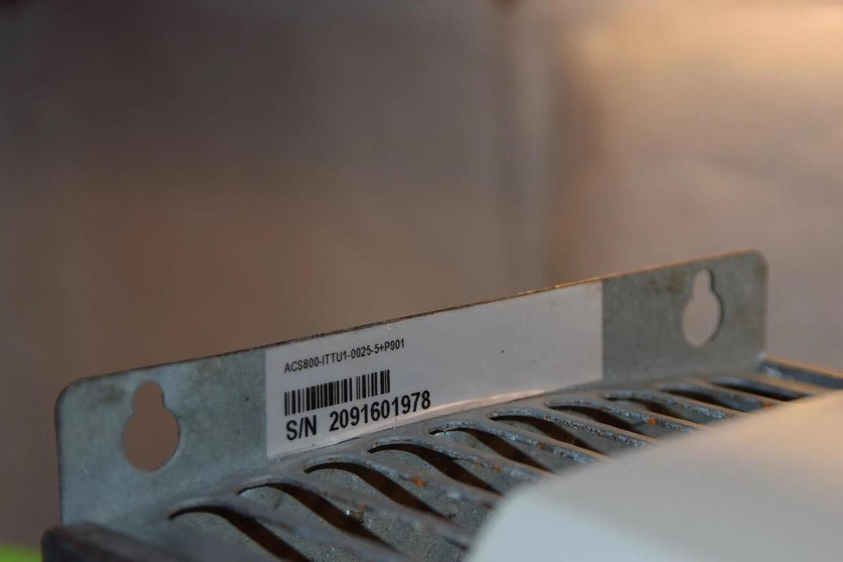 Used ABB 25HP VFD AC Drive 380-500v 3ph  ACS800-ITTU1-0025-5+P901 ACS800 18.5 Kw