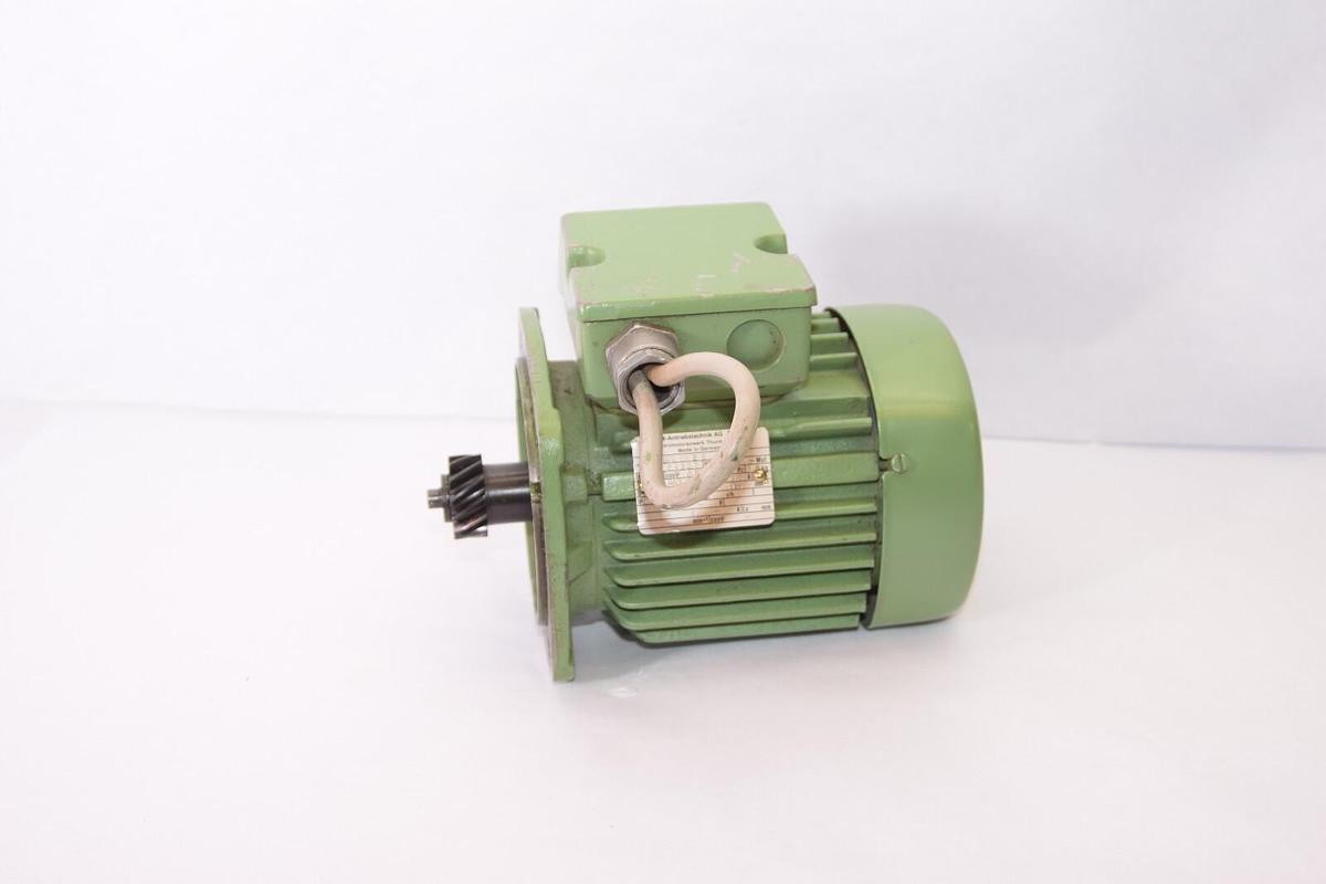 Used VEM MOTORS THURM KPR 63 G 6 273784207 265/460V 60Hz 0.30kW Electric Motor