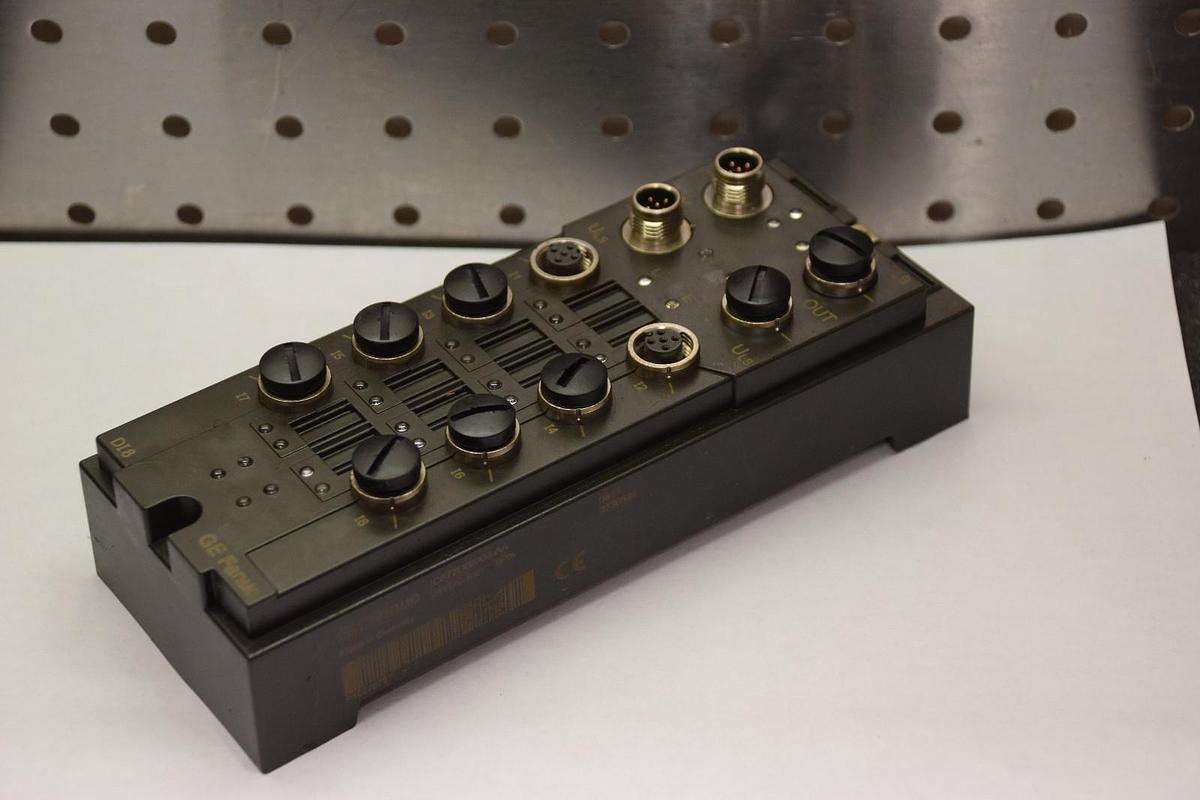 Used GE FANUC  IC677DBI008-AA 24VDC, 8Pts, DI8