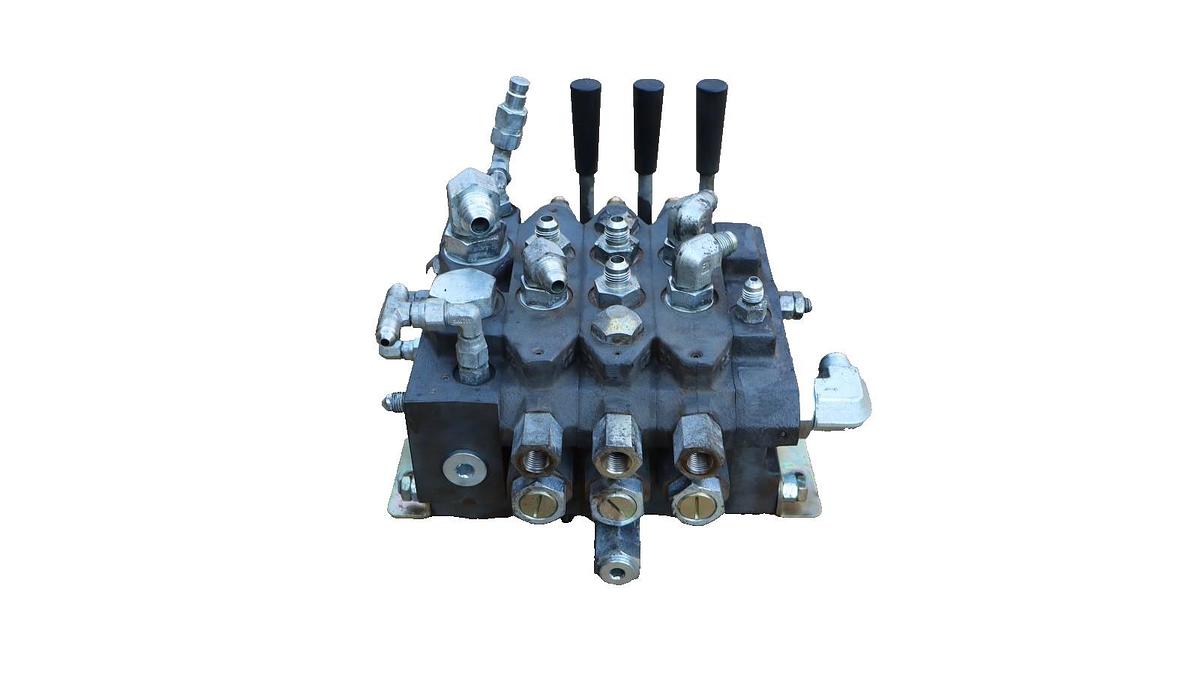 Used Altec DB5195.800 Hydraulic Valve Block 3 spool 3 spool Valve Manual Operated