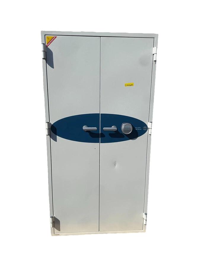 Used Phoenix 500 Data Commander Fire Media Safe 500 Series 2-Hour Fire Safe