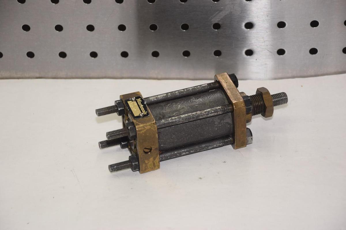 MARTONAIR S 546-1-1/4" 1" STROKE 1-1/4" BORE PNEUMATIC CYLINDER NEW