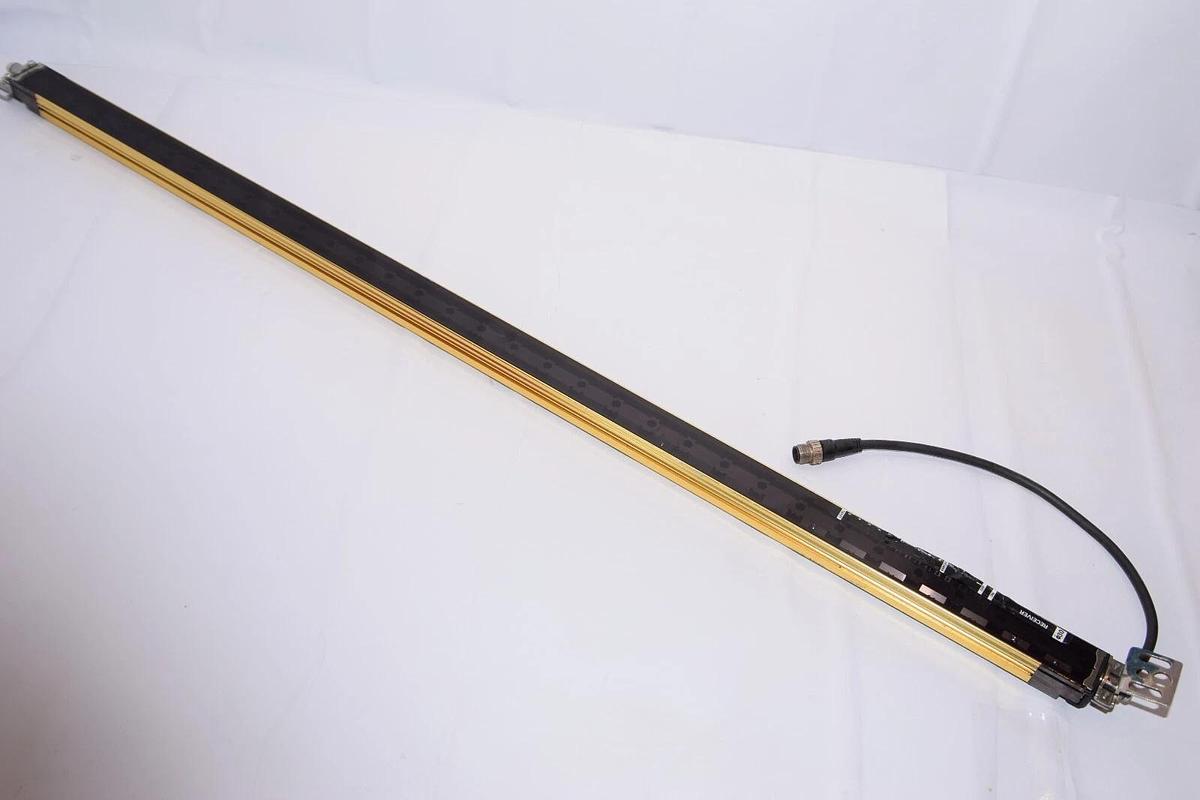 Used Omron F3SJ-A0845P30-D-S Type 4 Safety Light Curtain