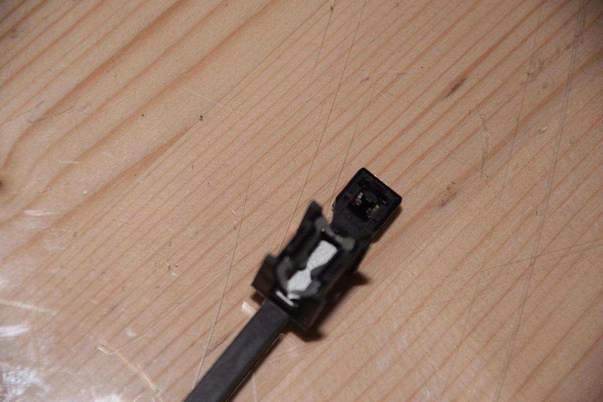 lot 20 ARaymond EDGE-BITERS, ZIP-TIE CABLE WIRE, Trim Panel Clip, Cable Straps