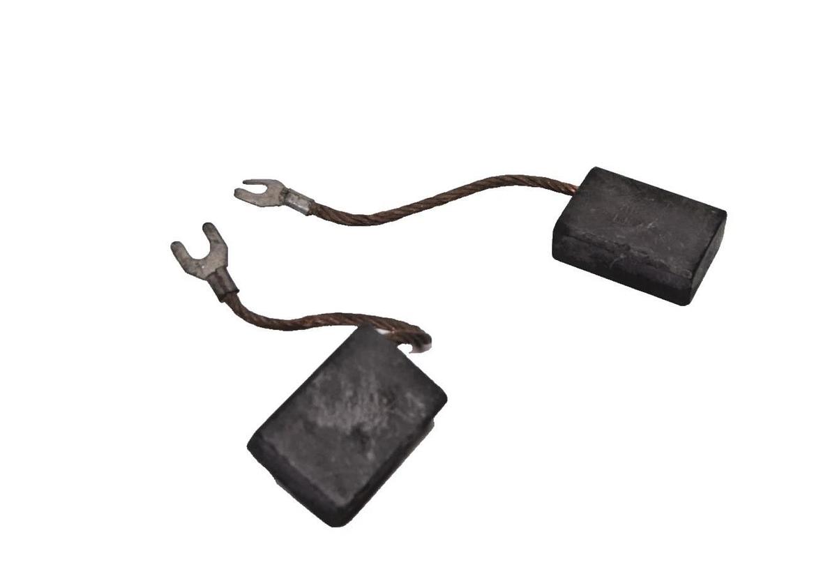 Chapin Speer Carbon Motor Brush Brushes E28 1-3/4"x5/8"x1-1/4" (Lot of 2 - NEW)
