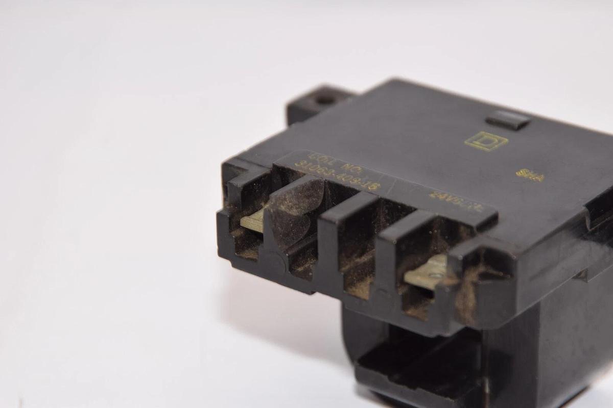 Used SQUARE D 31063-409-16 24V Coil *Chip*