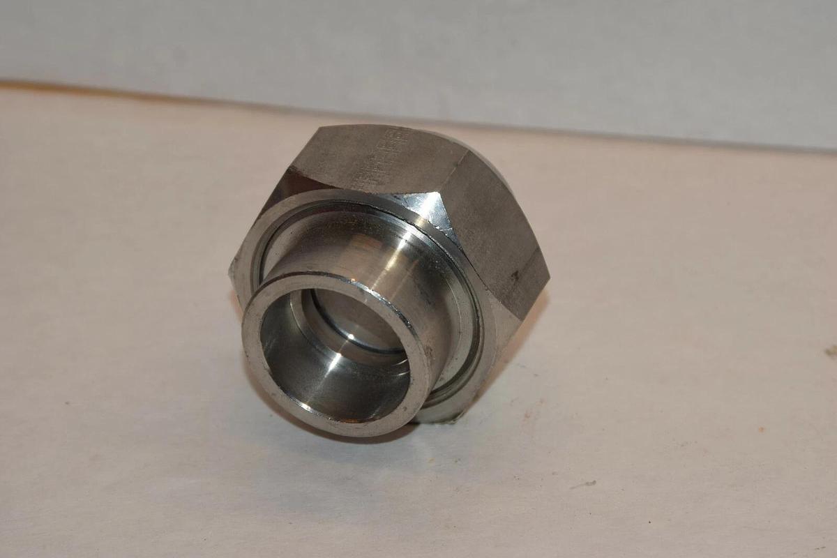 NEW ASP SSP 1714319 252834 1-1/4" UNION TUBE CONNECTOR STAINLESS STEEL