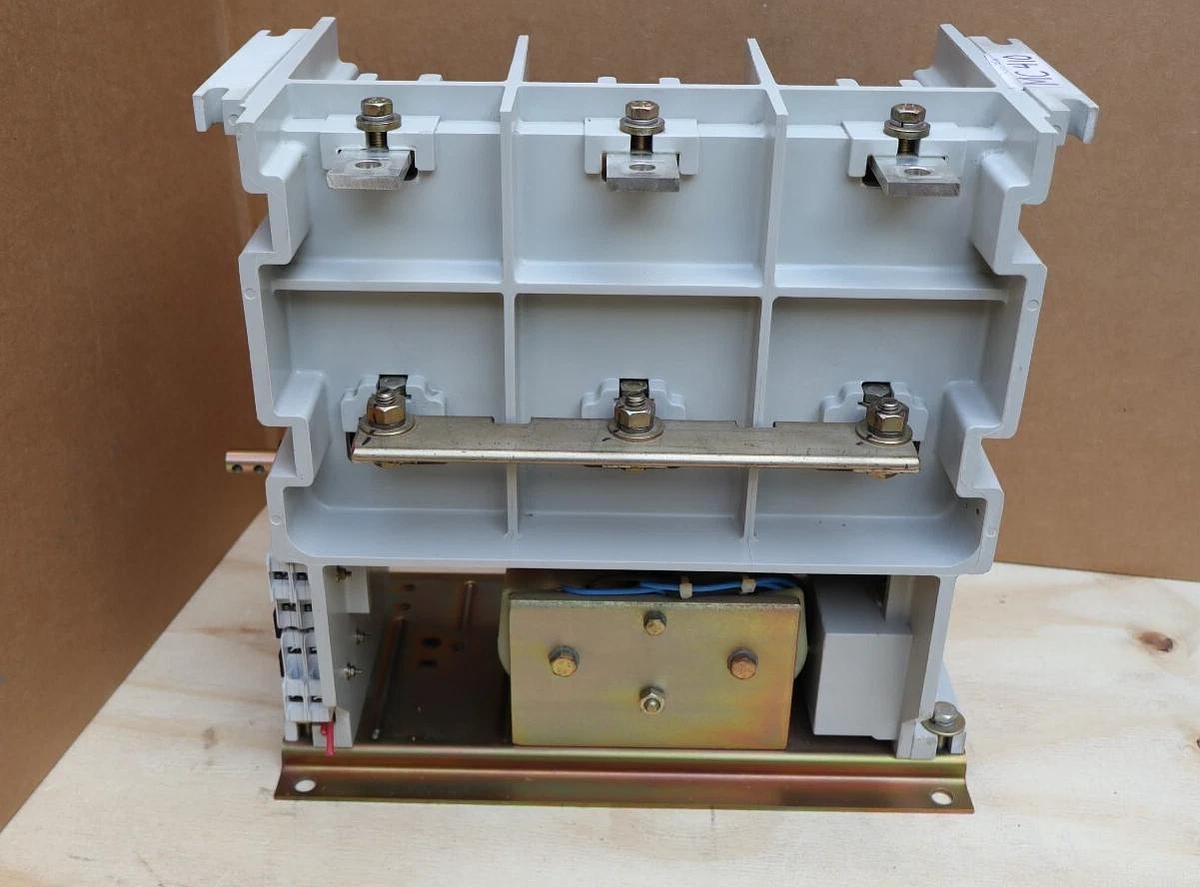 Used Siemens Vacuum Contactor 3TL8107-1BA00 3TL81071BA00 400a 7.2kV