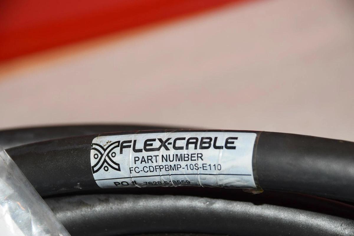 NEW FLEX-CABLE FC-CDFPBMP-10S-E110 SERVO MOTOR CABLE