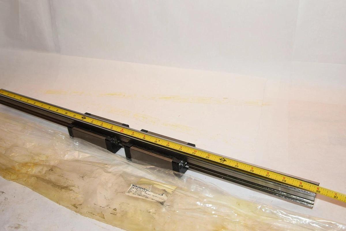 (NEW) NIPPEI TOY 3M016528-001 762mm Length 28mm Bar Width Linear Guide
