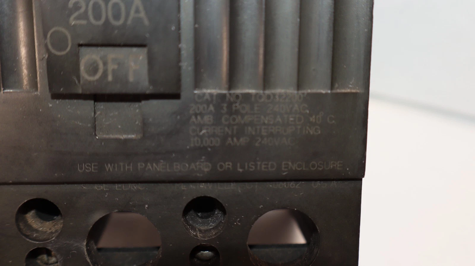 Used GE Circuit Breaker TOD32200 200A 200 Amp 3 Pole General Electric 3p