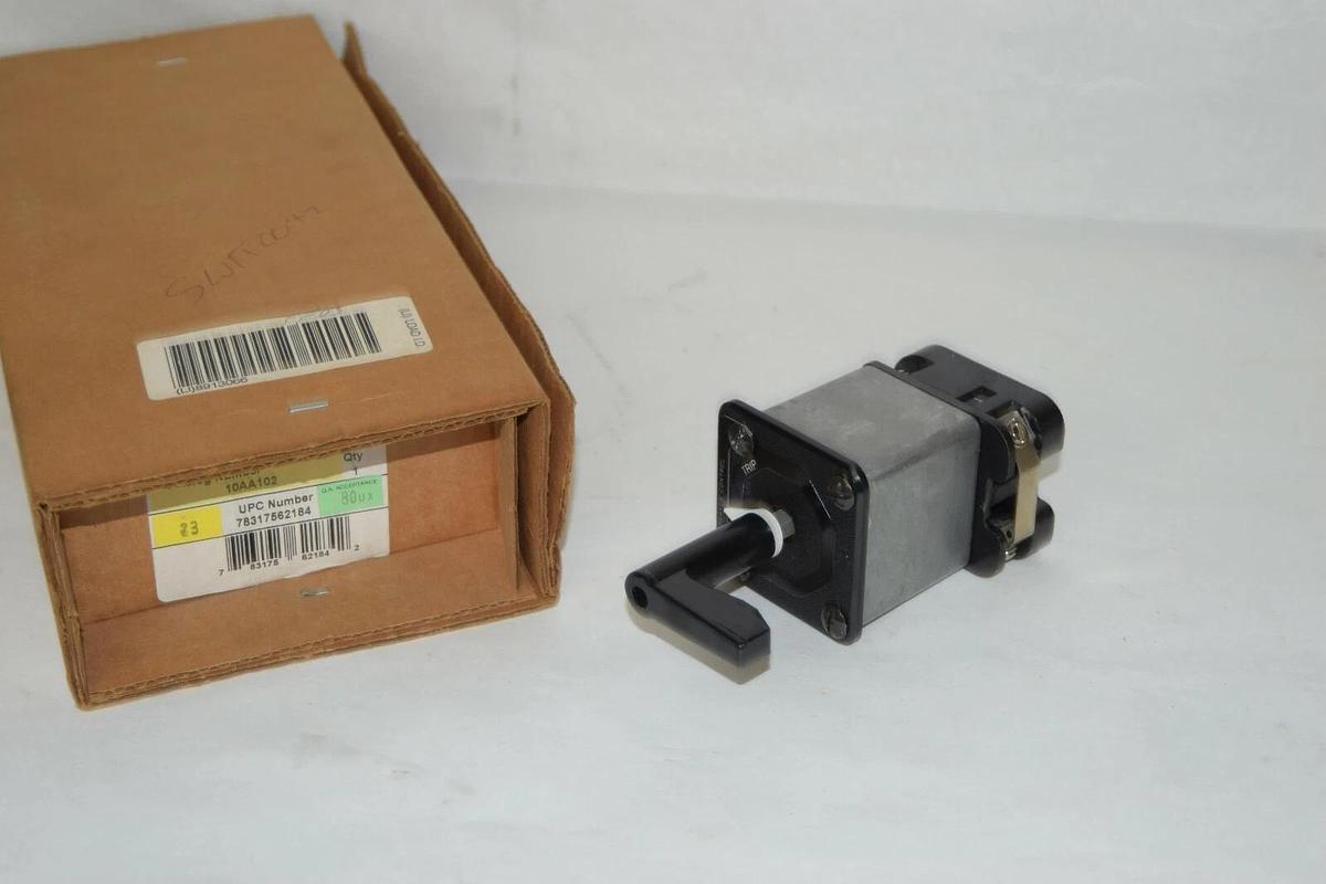 (New) GENERAL ELECTRIC BREAKER CONTROL SWITCH TYPE SBM , 10AA102  SBM10AA102