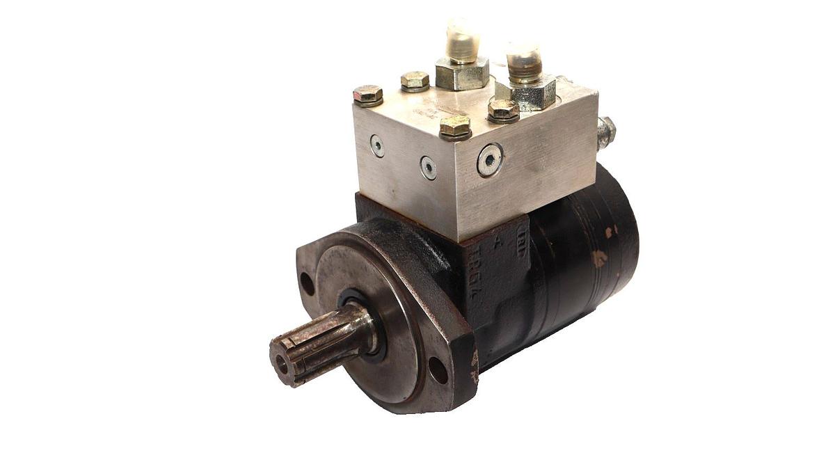 Used Altec 354-40051 DC 20812-1382 Hydraulic Pump w/ Sun Hydraulics 1EN2-AC Manifold