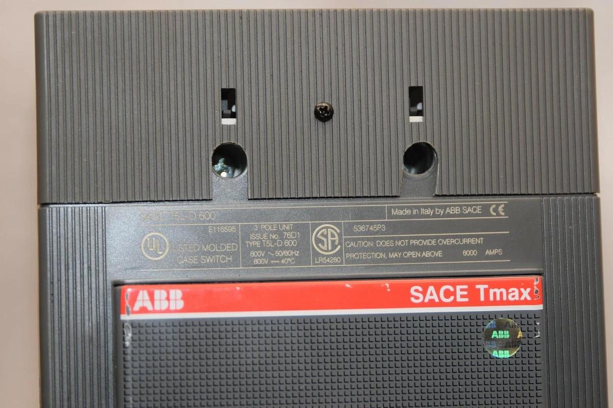 (NEW) ABB SACE TMAX T5 L-D 600 T5L-D600 3P Circuit Breaker w/ accessories