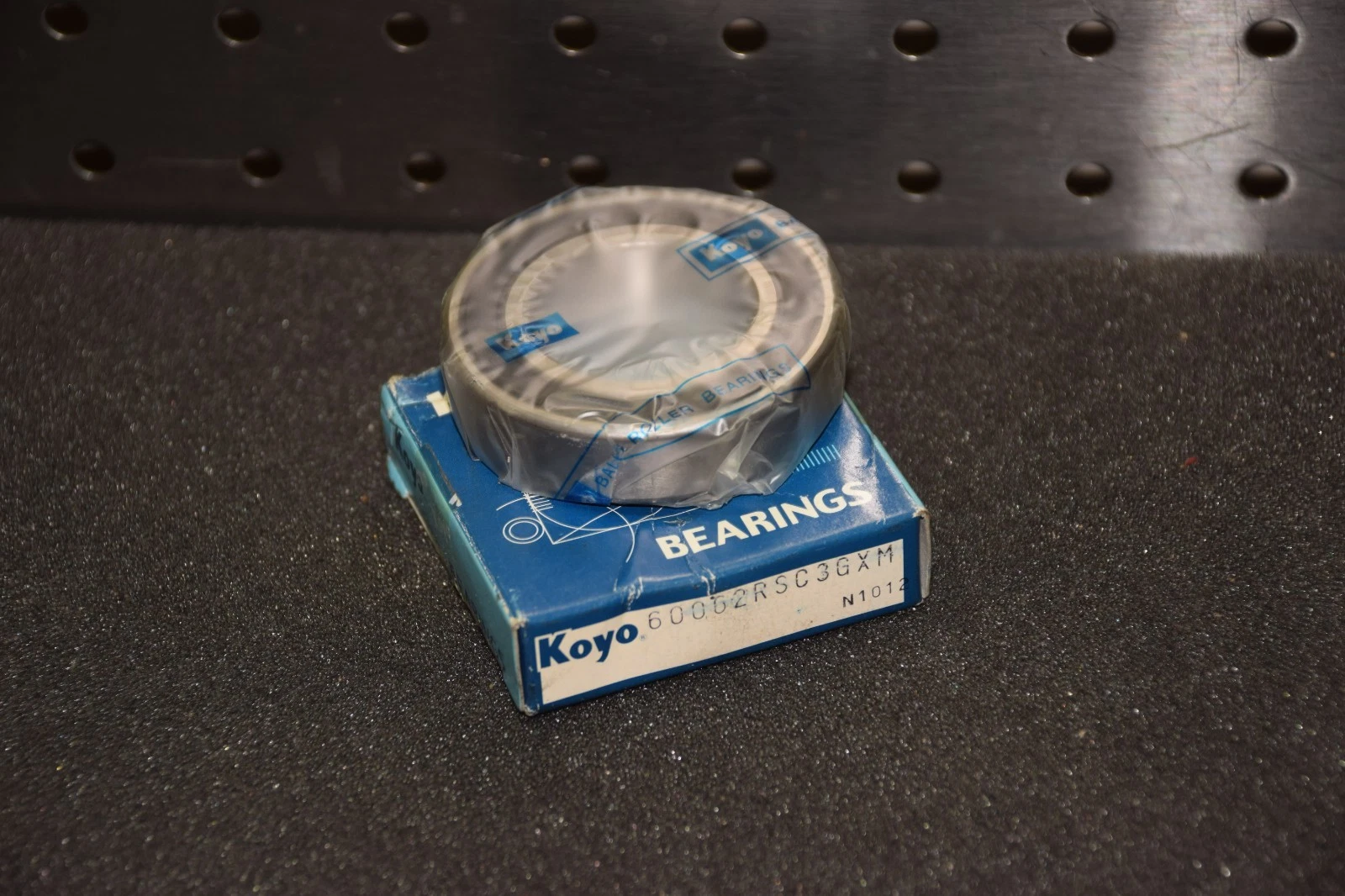 KOYO 60062RSC3GXM BALL BEARING NEW