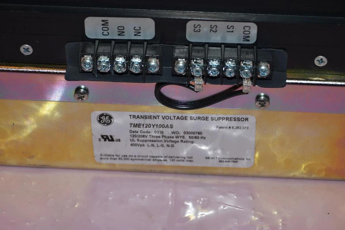 Used GENERAL ELECTRIC TME120Y100AS 120/208V 3PH 50/60Hz 400Vpk SURGE SUPPRESSOR