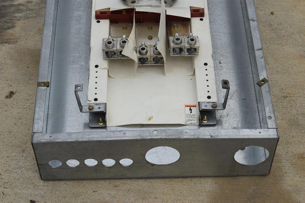 Used Cutler-Hammer 400A Panelboard Pow-R-Line PRL3a 277/480v 400Amp 3ph 4w LOADED