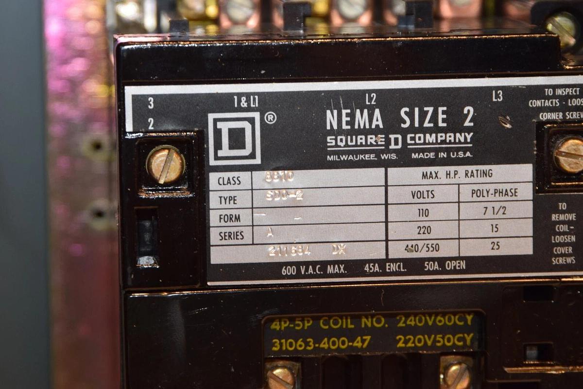 Used SQUARE D 8810 SDG-2 Enclosure w/ Reversing Contactor Size 2 8810 SD0-2  220/240v