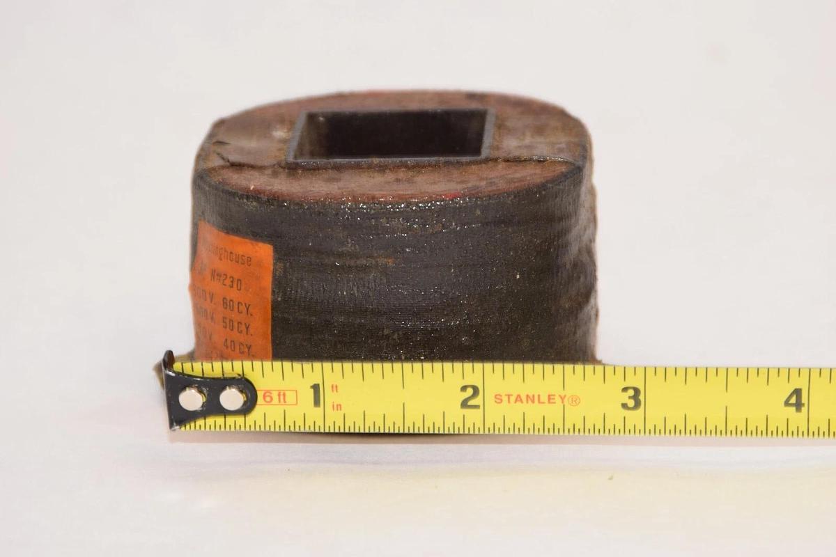 Used WESTINGHOUSE S-1470205 A 600V, 60cy / 500V, 50cy / 400V, 40cy Coil