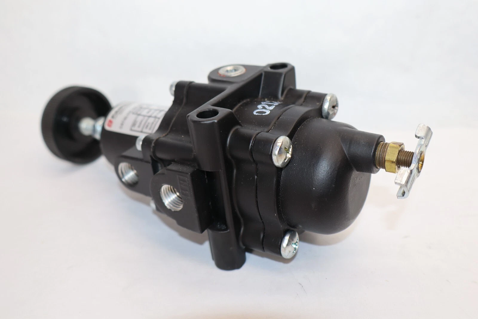 (NEW) FAIRCHILD 65952NKGP Filter Service Regulator