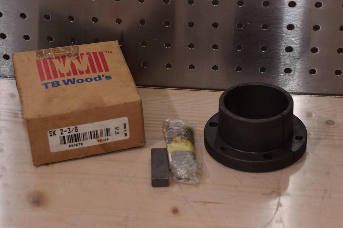 TB WOODS SK 2-3/8 SK2-3/8 LOCK BUSHING NEW