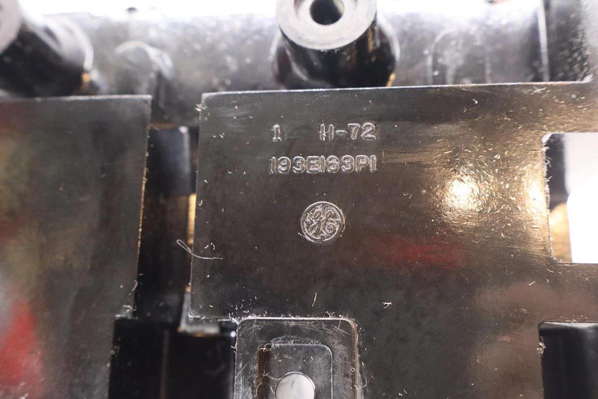 GE General Electric Electrical Blade Contacts/ Bolt-on Assembly 3P 193E163P1