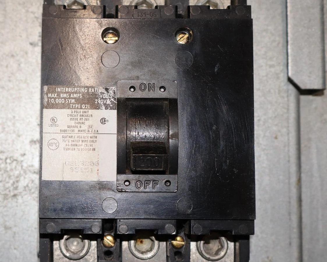 Used Square D Electric Panelboard NQOD442L225CU 225A 200A MAIN 208y/120v 3ph 4w