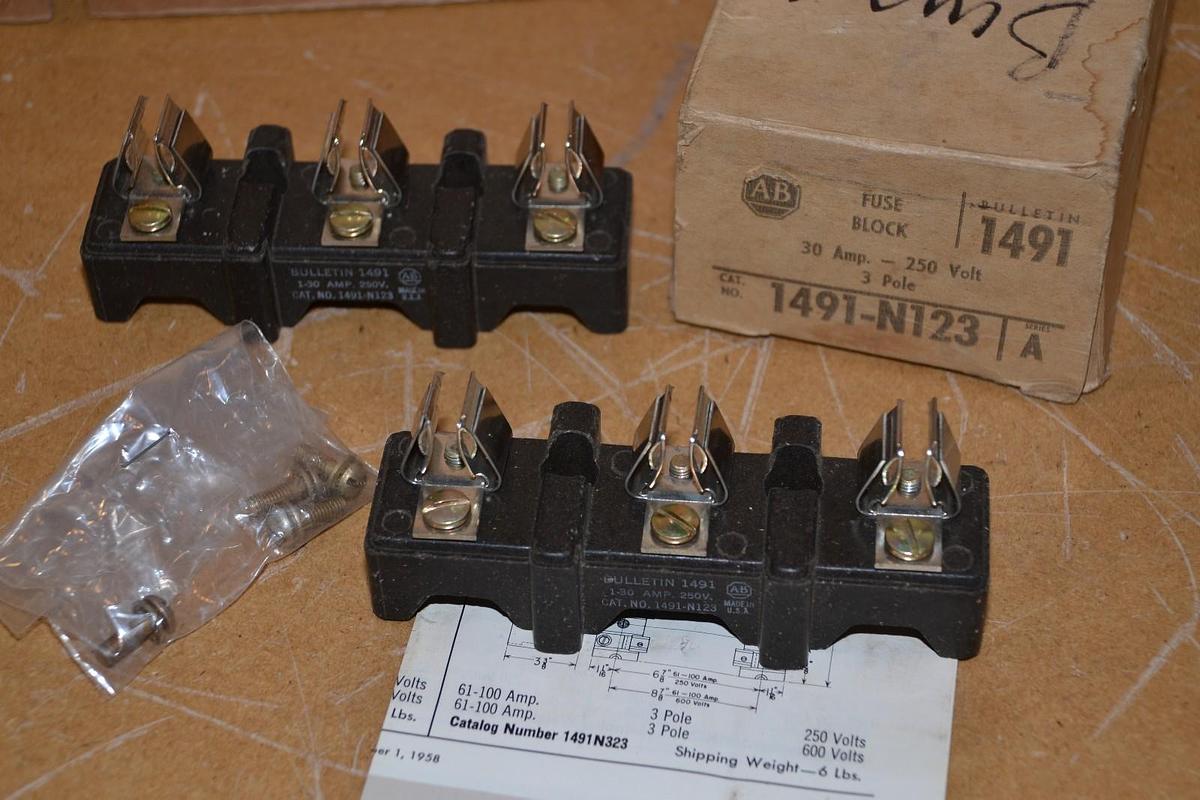 ALLEN BRADLEY 1491-N123 1491N123 SERIES A 30A 250V 3P FUSE BLOCK NEW