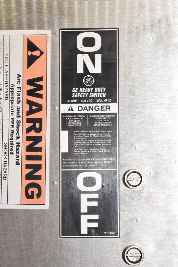 Used GE GENERAL ELECTRIC Safety Switch 30 Amp TH3361SS316 Model 1 30A Amp 600V