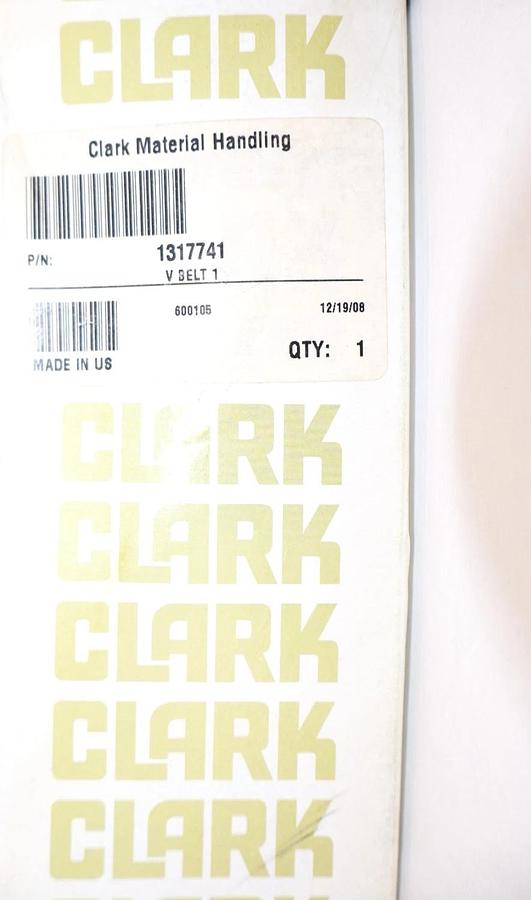 (NEW) CLARK 1317741 , DF 42-4239 V-Belt OEM USA