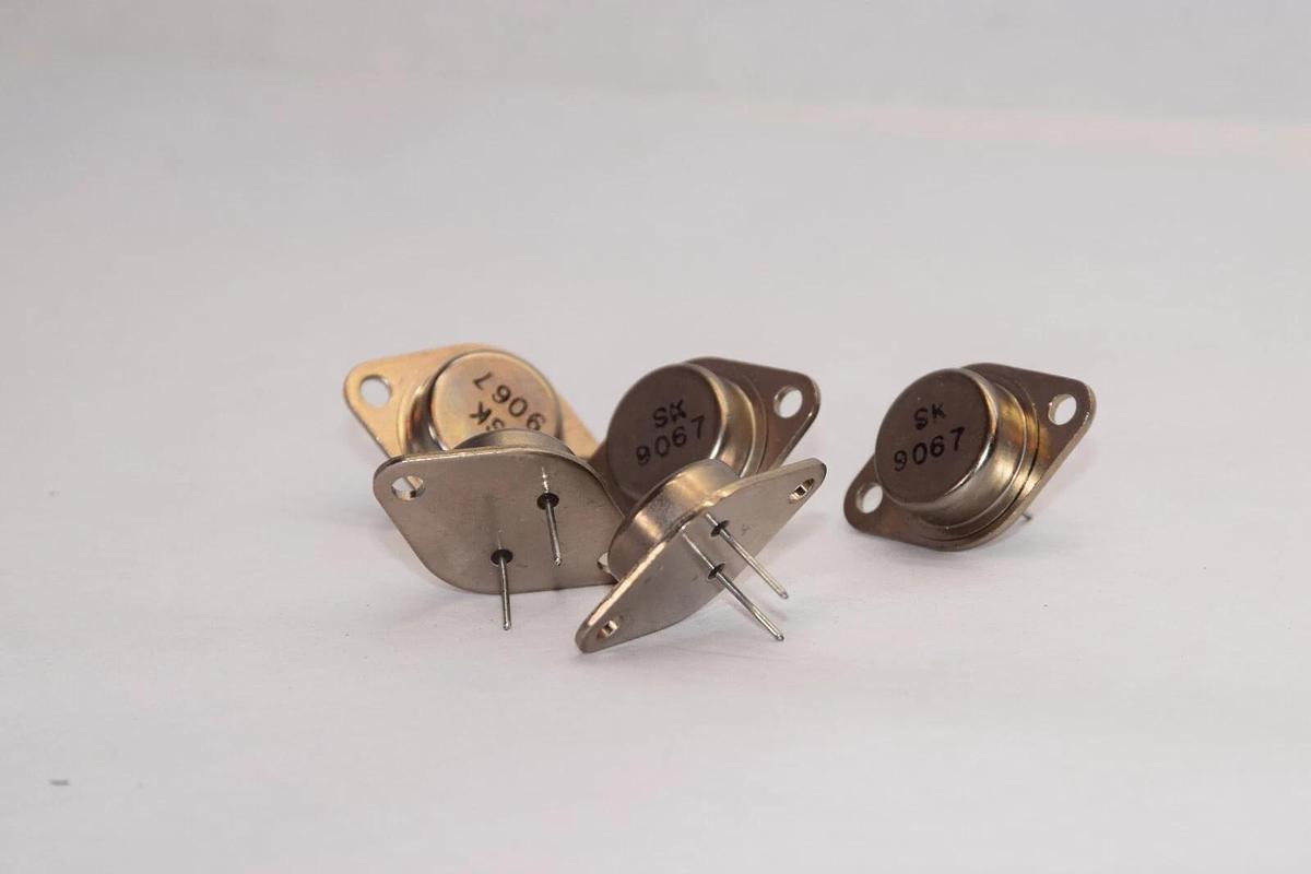 (NEW - Lot of 5) RCA SK9067 SK 9067 Voltage Regulator