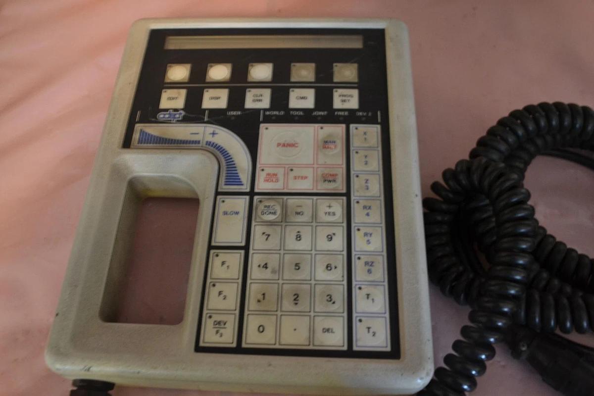 Used ADEPT TECHNOLOGY MODEL 100 TEACH PENDANT CONTROL CONTROLLER