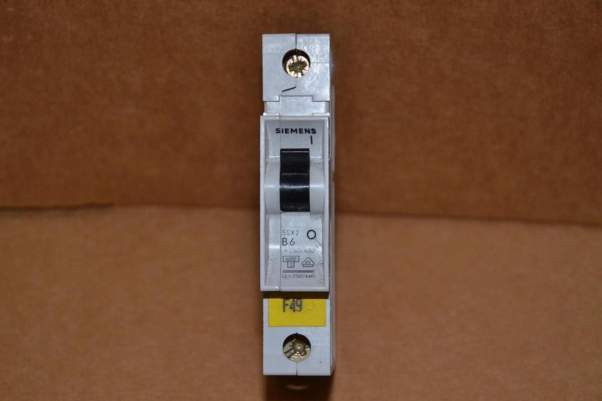 Used SIEMENS 5SX2 B6 5SX2B6 6A 6 Amp A 1POLE 1p CIRCUIT BREAKER