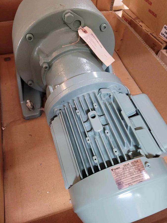 Tsubaki Emerson Gear Motor GMTA150-50L60CB GMTA150L60CB 3ph 1.5kW 1:60 220v NEW
