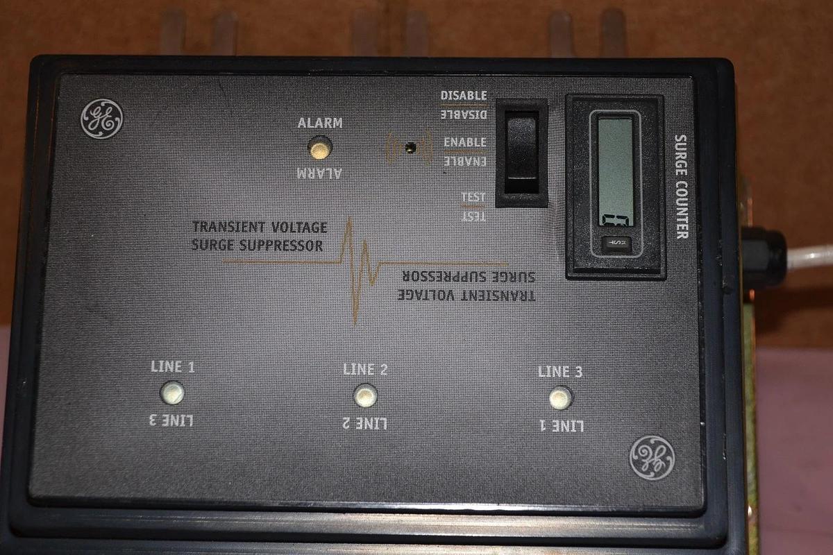 Used GENERAL ELECTRIC TME120Y100AS 120/208V 3PH 50/60Hz 400Vpk SURGE SUPPRESSOR