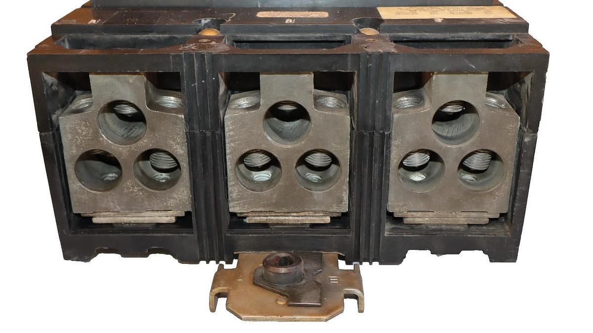 Used Square D I-LINE Breaker ME436LI 400A 400 Amp 600V Micrologic 250A Trip ME4250RP