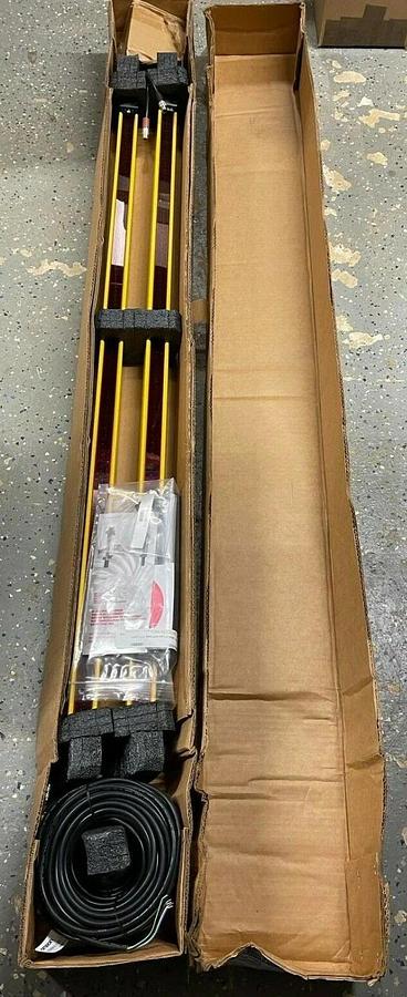OMRON MSF4800S-30-1200-15X-15R MSF4800S30120015X Safety Light Curtain set (NEW)