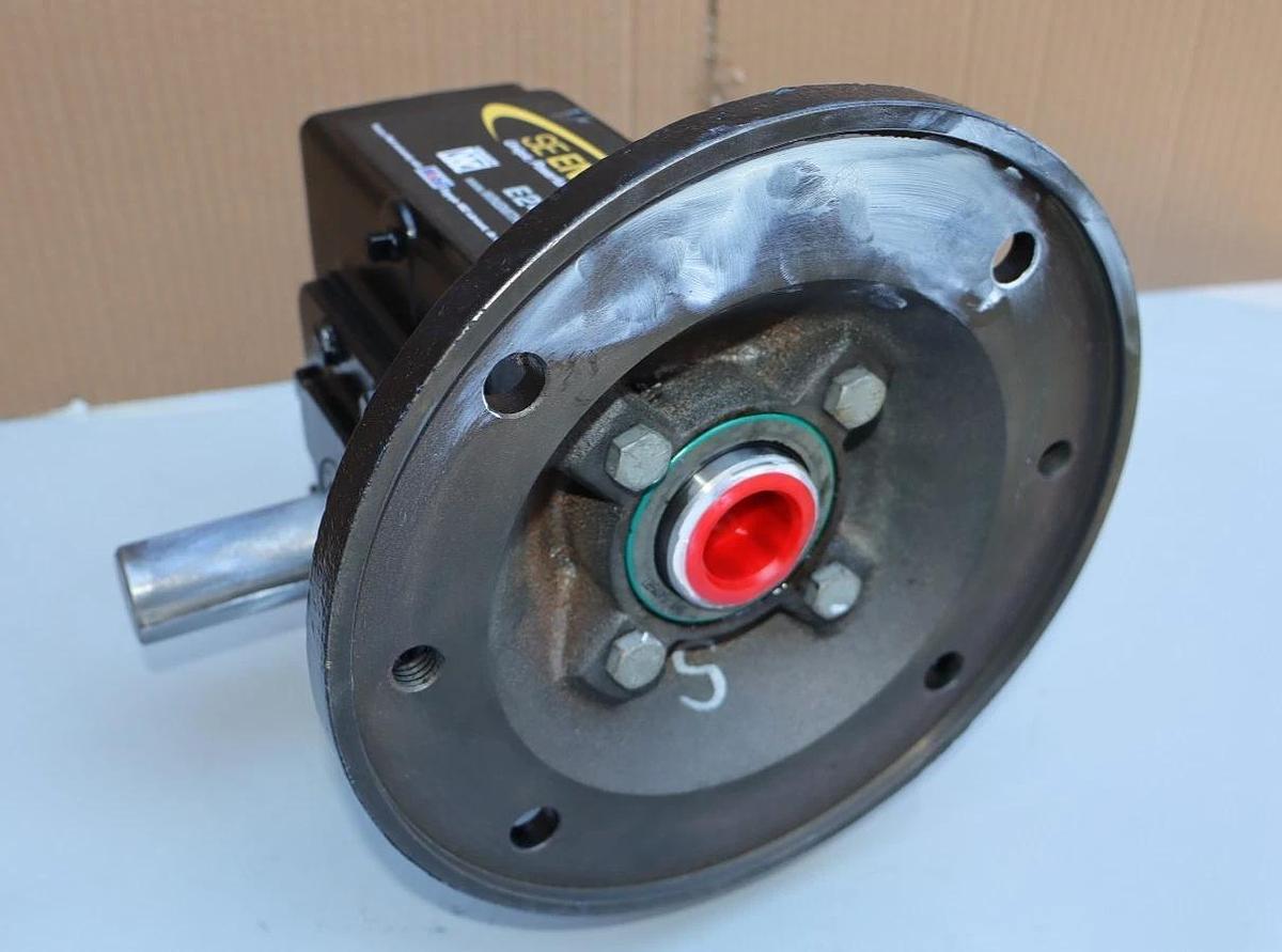 Winsmith Gear Box Speed Reducer SE Encore E24 MDNS 5:1 L E24MDNS43000A8 NOS