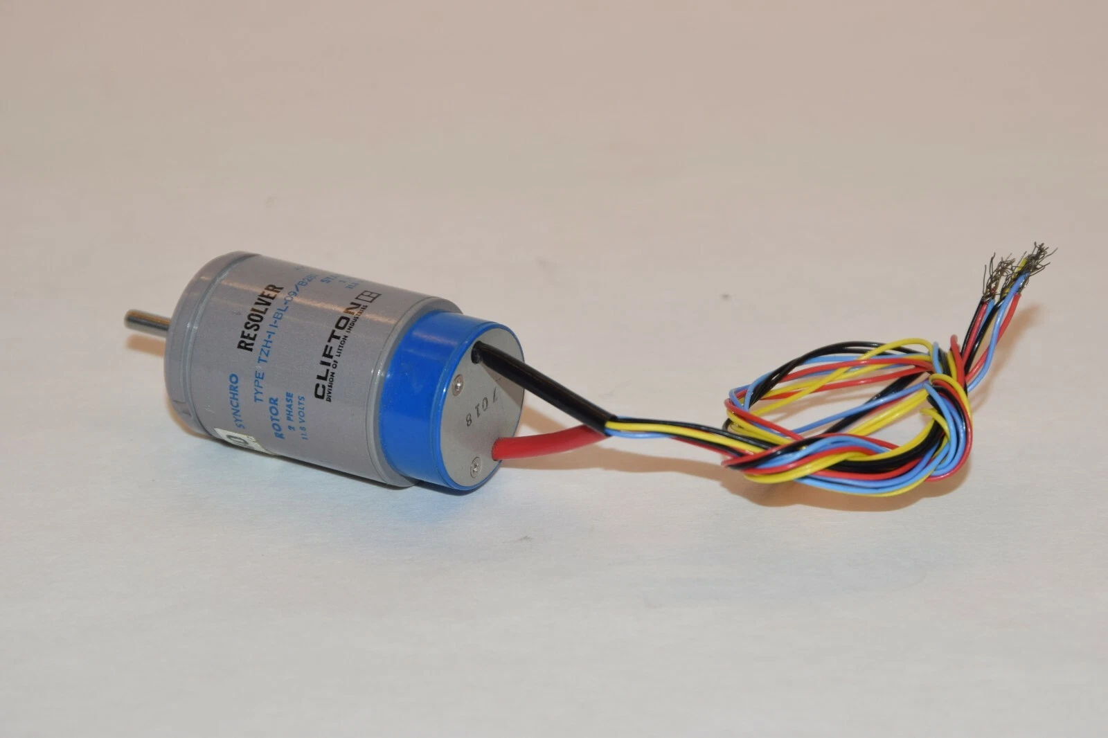 Used CLIFTON TZH-1 1-BL-09/B281 TZH11BL09/B281 2 PHASE 115V RESOLVER